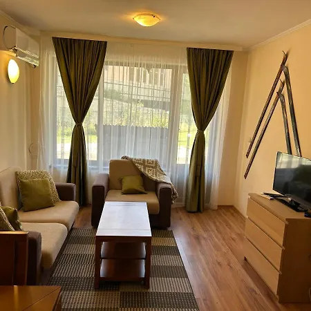 Апартамент Charming Apartmnet Near Gondola And Bar Street Банско