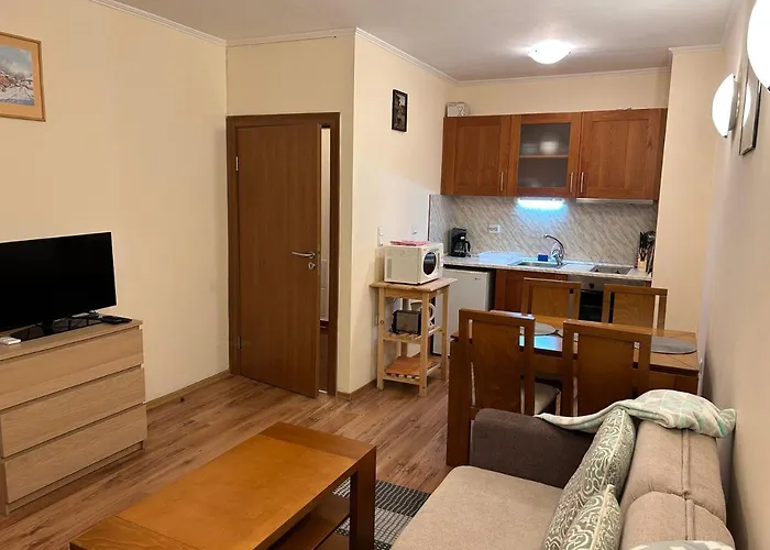 Апартамент Charming Apartmnet Near Gondola And Bar Street *