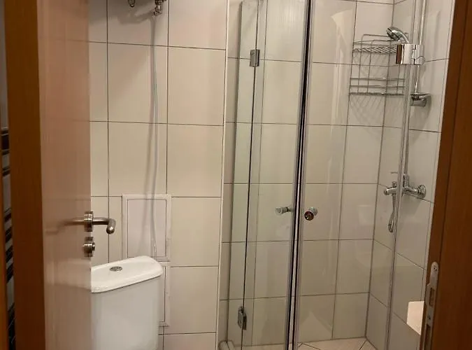 Charming Apartmnet Near Gondola And Bar Street