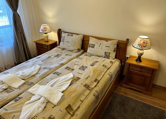 Charming Apartmnet Near Gondola And Bar Street